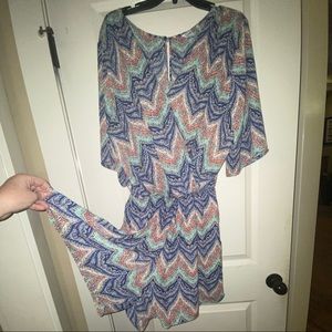 Women’s super cute romper. Excellent condition, women’s size 1X